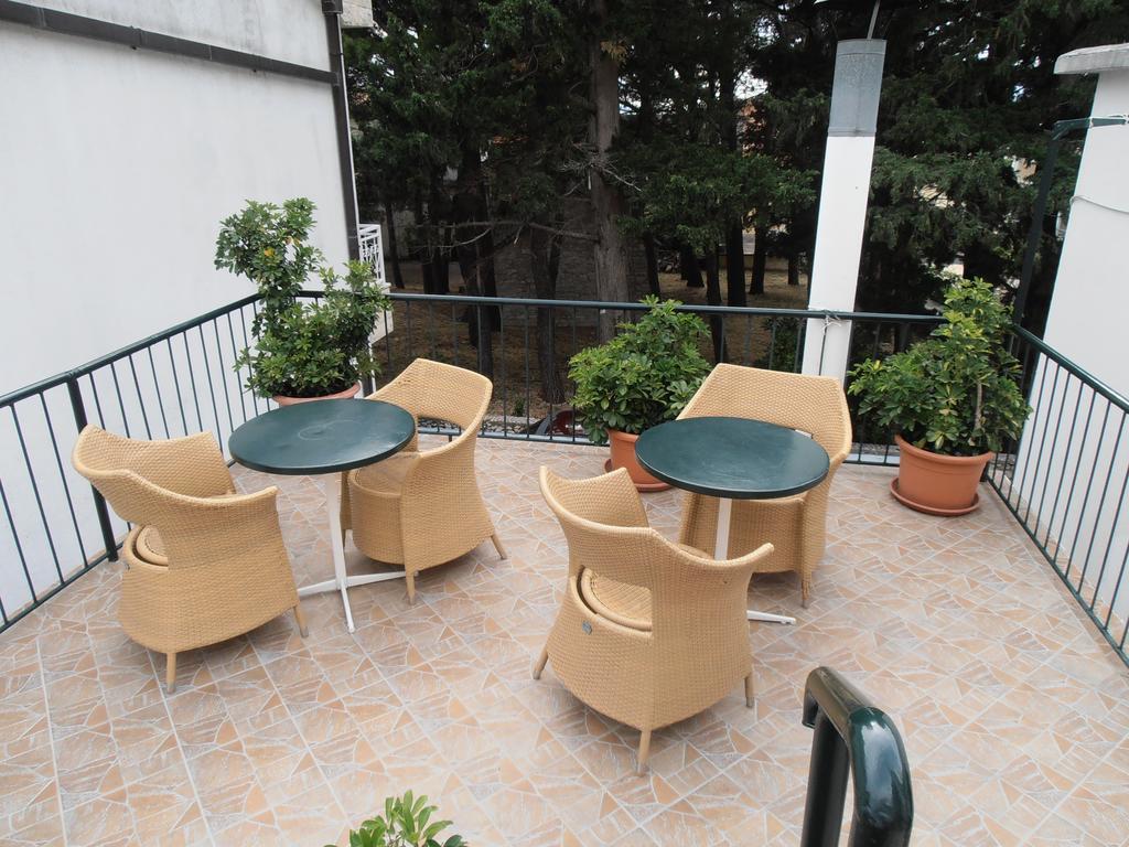 Apartment Perovic Baška Voda Extérieur photo