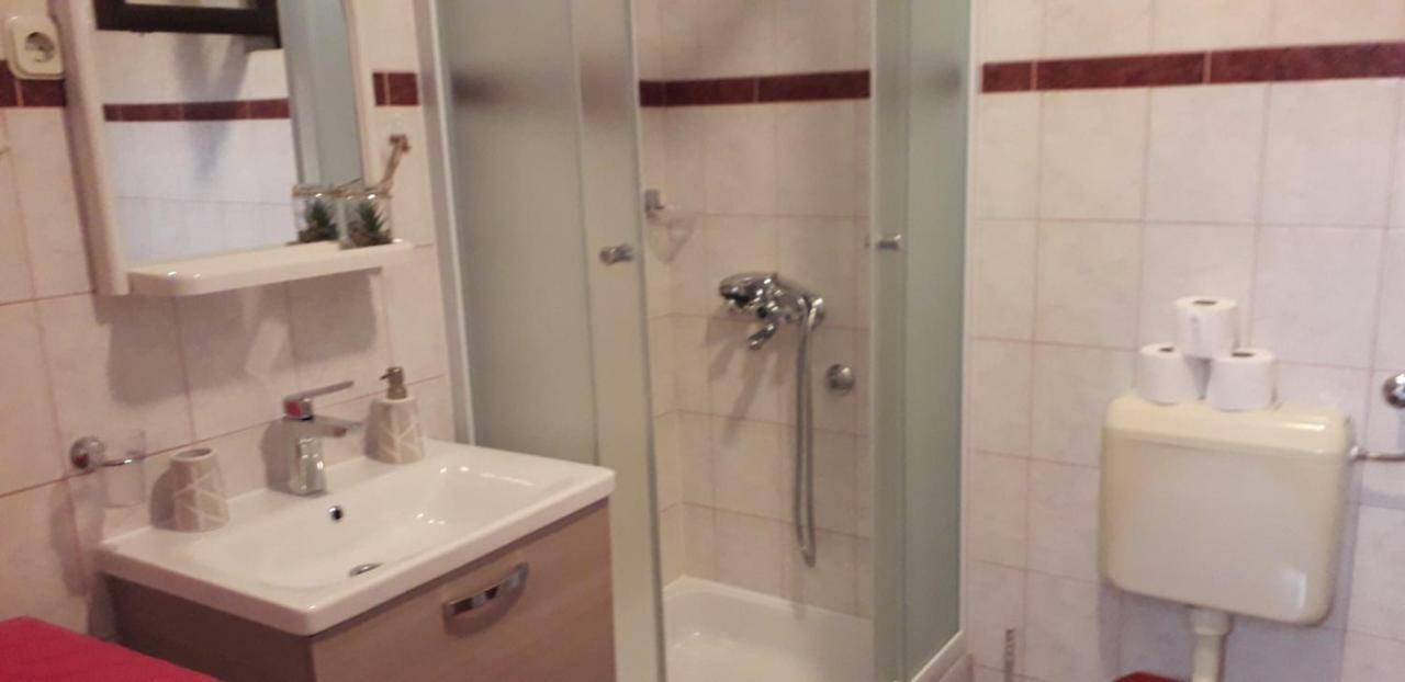 Apartment Perovic Baška Voda Extérieur photo